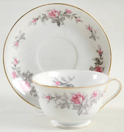 Roxanne Footed Cup & Saucer Set