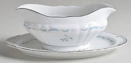 Saxony Gravy Boat & Underplate
