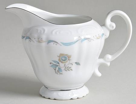 Saxony Creamer