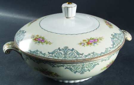 Duchess Round Covered Vegetable