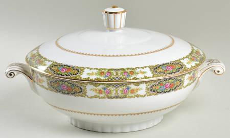 Midnight Queen Round Covered Vegetable