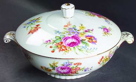 Nightingale Round Covered Vegetable