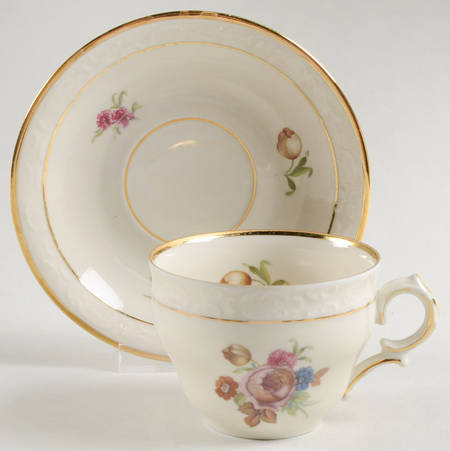 Rosenborg Flat Cup & Saucer Set