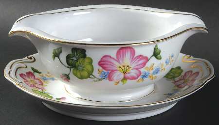 Firenze Gravy Boat with Attached Underplate