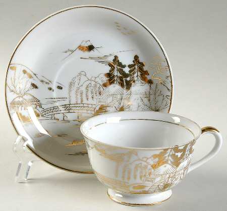 KUT54 Footed Cup & Saucer Set