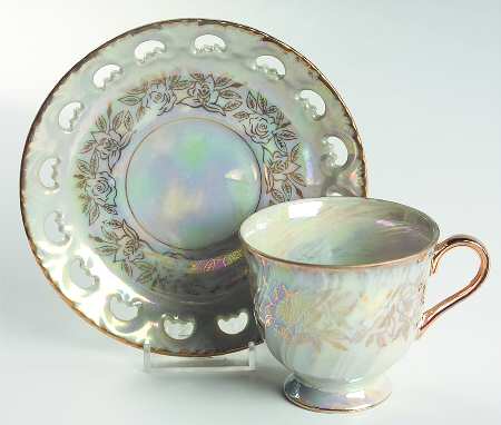KUD1 Footed Cup & Saucer Set