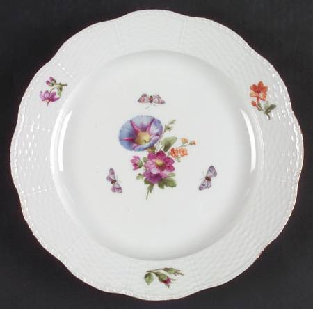 KPM74 Dinner Plate