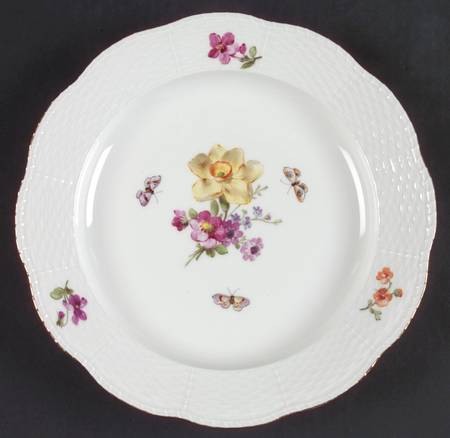 KPM74 Dinner Plate