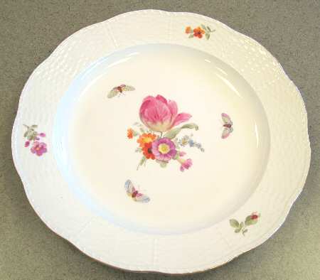 KPM74 Dinner Plate