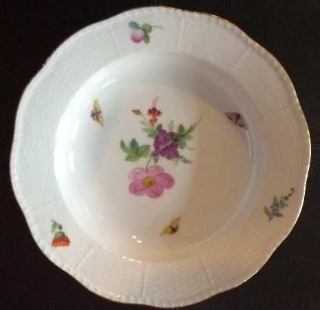 KPM74 Dinner Plate