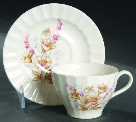KNO354 Flat Cup & Saucer Set