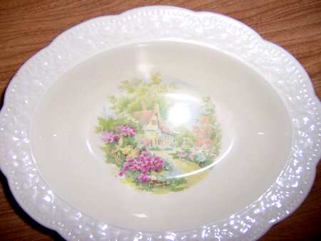 KNO436 9" Oval Vegetable Bowl
