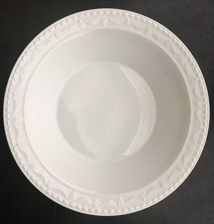 Kurland 9" Round Vegetable Bowl