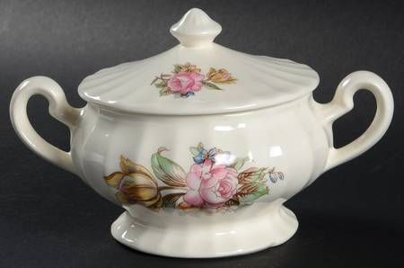 KNO389 Sugar Bowl & Lid