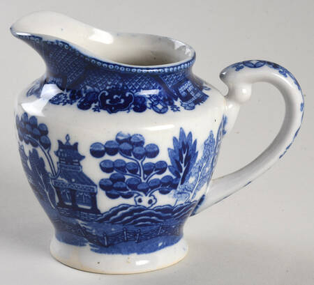 Blue Willow Creamer