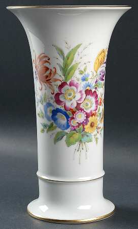 Monarchin 10" Vase