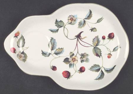 Strawberry (Green Trim, No Butterflies) Snack Plate
