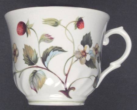 Strawberry (Green Trim, No Butterflies) Snack Cup