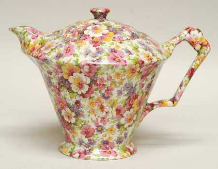 Dubarry (Majestic Shape, New, Globe Stamp) Teapot & Lid