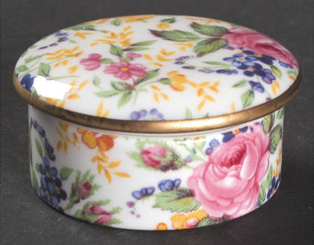 Rosalynde(Granville, New, Globestp) Oval Pill Box with Lid