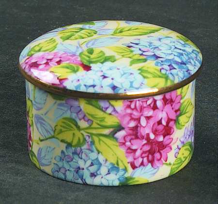 Hydrangea (New, Granville, Cream Background) Round Deep Pill Box with Lid