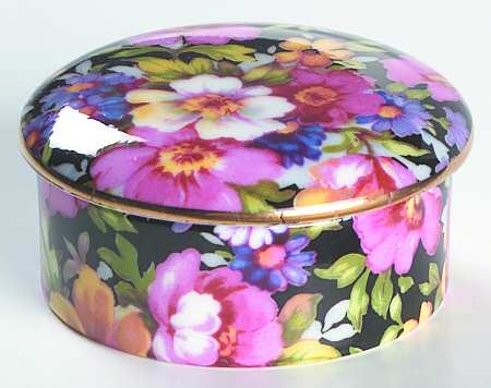 Lydia (New, Granville Shape) Round Pill Box with Lid