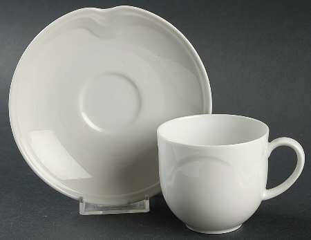 Domino Flat Cup & Saucer Set