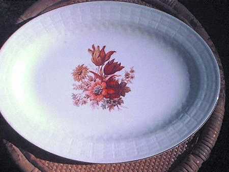 KNO164 13" Oval Serving Platter