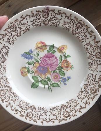 KNO565 Saucer