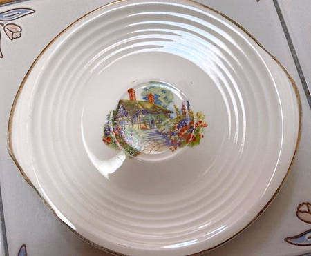 KNO572 Saucer