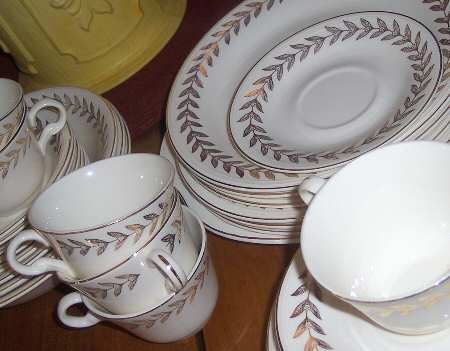 KNO573 Flat Cup & Saucer Set