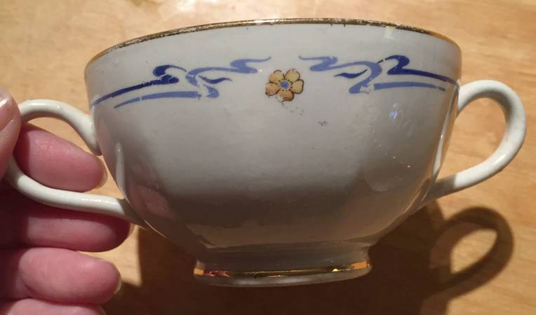KNO574 Footed Bouillon Cup
