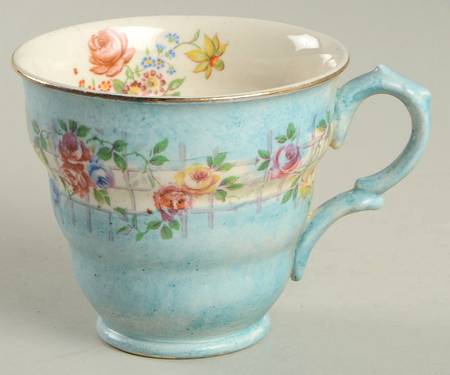 Capri (Scalloped) Footed Cup