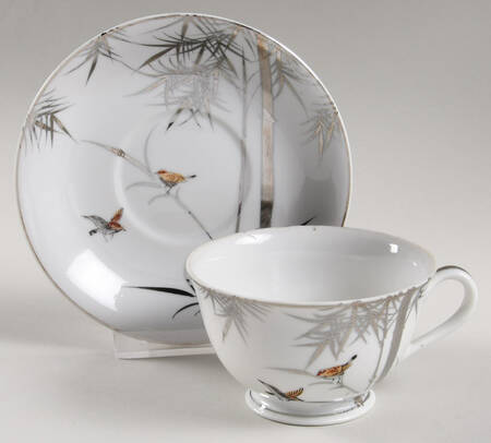 KUT99 Footed Cup & Saucer Set