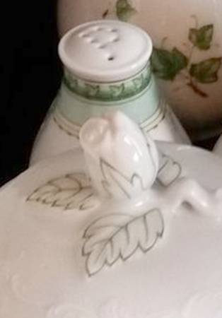 Primavera Pepper Shaker
