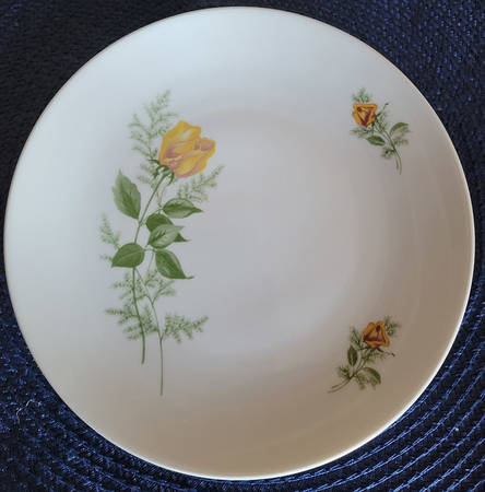 KHL20 Coupe Salad Plate
