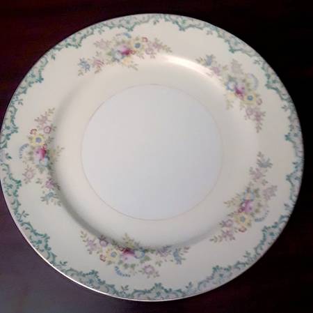 KIK46 Dinner Plate