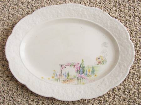 KNO737 14" Oval Serving Platter