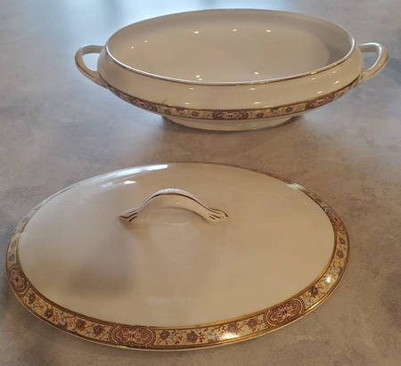 Kno754 Oval Covered Vegetable