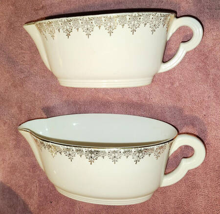 KNO764 Gravy Boat