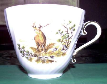 KAI32 Footed Cup