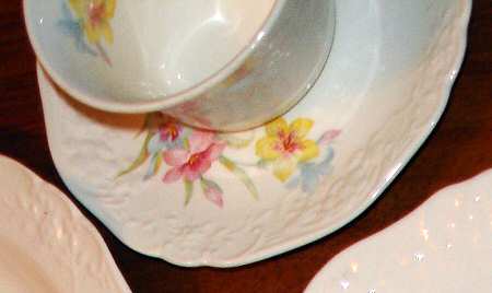 KNO824 Flat Cup & Saucer Set