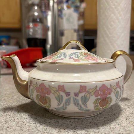 KTK105 Teapot & Lid