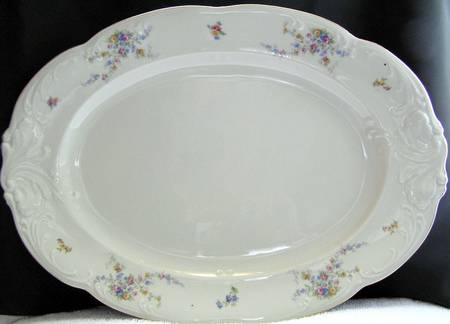 KPM172 14" Oval Serving Platter