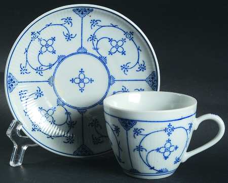 KKP3 Flat Cup & Saucer Set