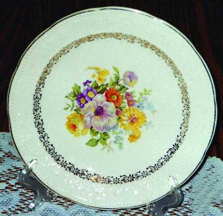 KNO839 Dinner Plate
