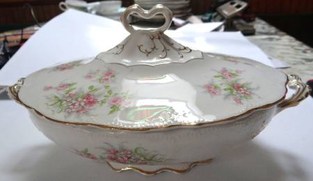 KTK116 Oval Covered Vegetable