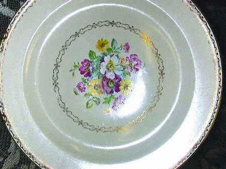 KNO868 by Edwin Knowles