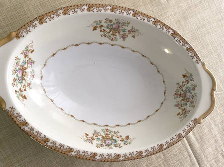 KIK57 10" Oval Vegetable Bowl