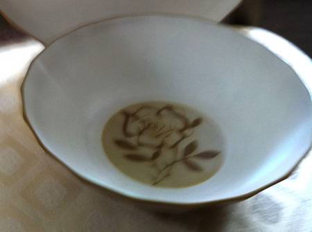 KAS21 9" Round Vegetable Bowl